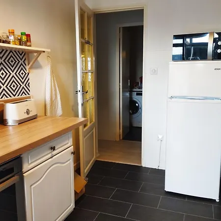 Apartment Avec Vue Pres Des Plages
